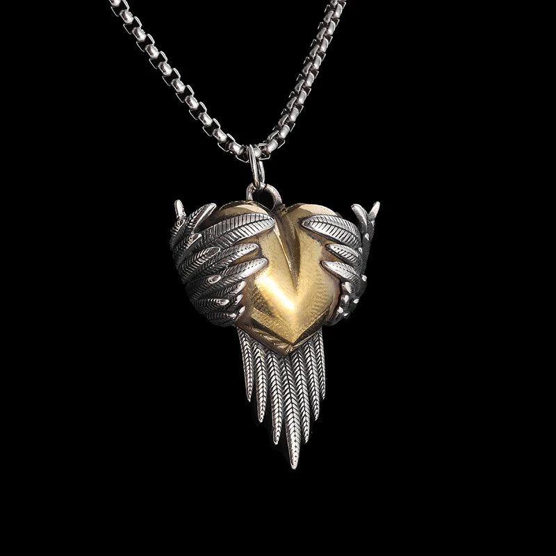 Retro Heart-Shaped Angel Wings Pendant Necklace